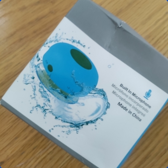 Waterproof Bluetooth speaker with suction cup secure wall or shower attachment. - Picture 7 of 8